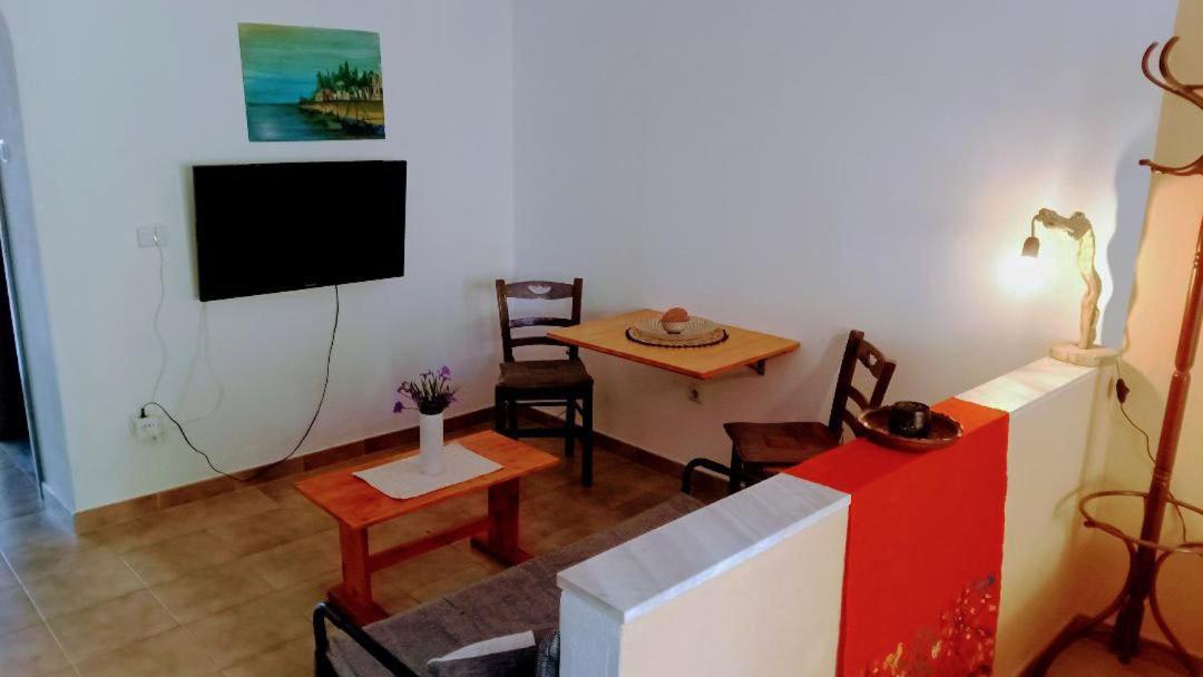 Helios-Rhodos-Apartments Koskinou  ภายนอก รูปภาพ